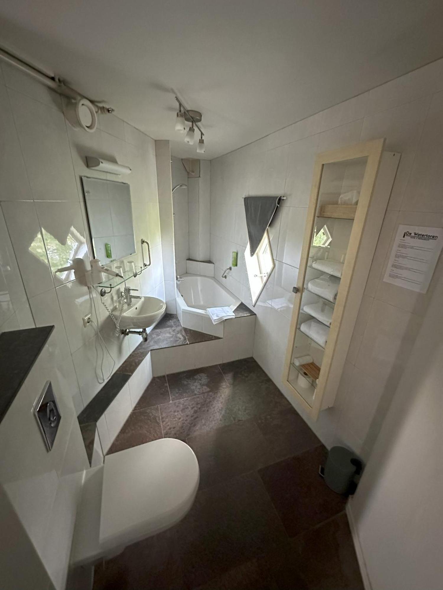 Hotel De Watertoren 도르드레흐트 외부 사진