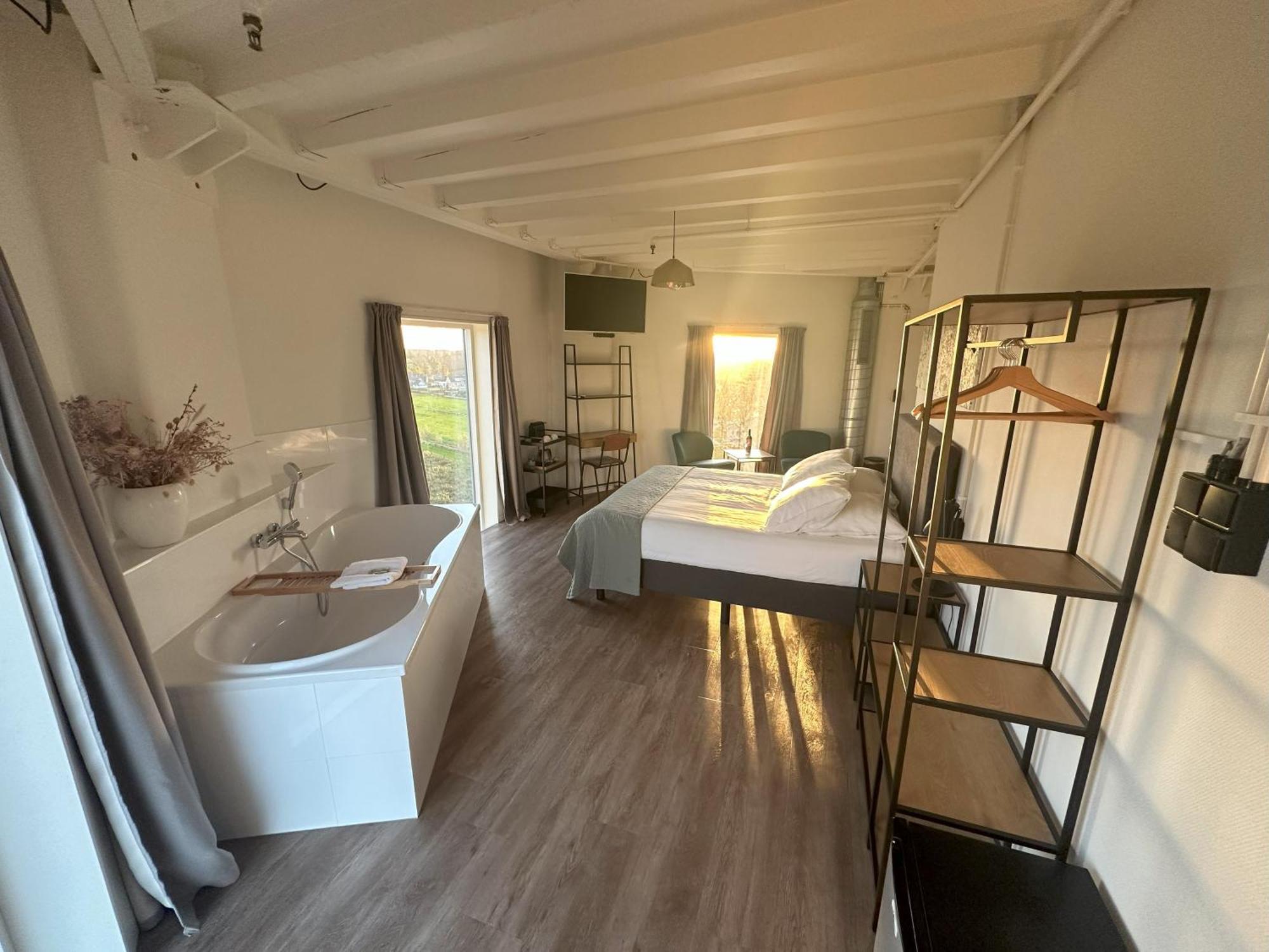Hotel De Watertoren 도르드레흐트 외부 사진